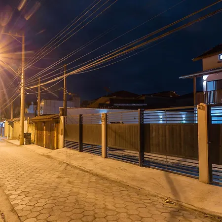Carolekerry Apartments Sao Sebastiao  Exterior photo